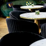 Szatmari & Etterem Hotel 3*